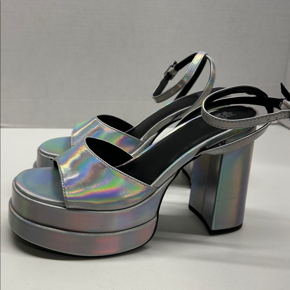 Wild Fable Alessia Platform Heels Open Toe Silver Holographic Iridescent Size 8 - Picture 1 of 12